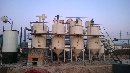 Small waste oil distillation line