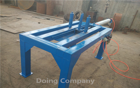 Tire packing machine