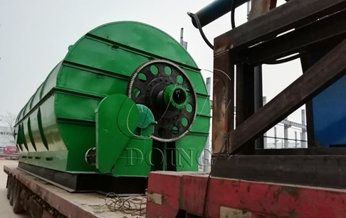 2 sets 10T/D waste tyre pyrolysis to oil machines delivered to Liaoning, China
