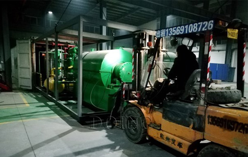 500kg/D customized waste tyre pyrolysis equipment to Switzerland on delivery