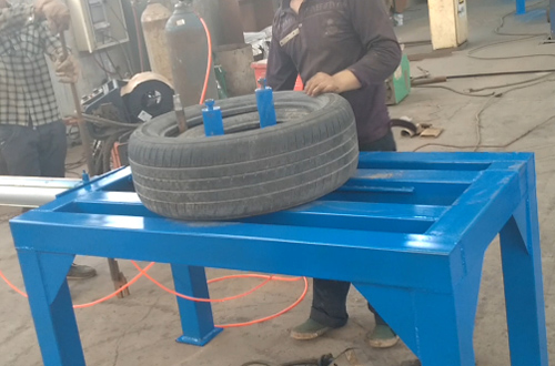 The tyre doubling & unpacking machine runing video 